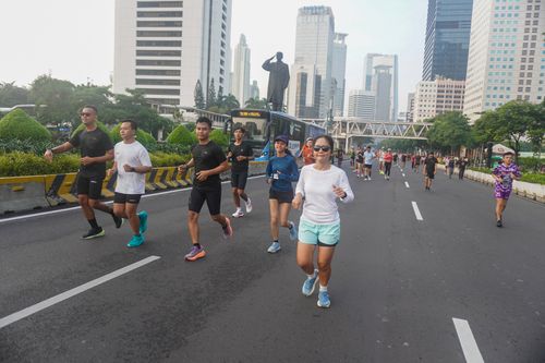 Race photo from NU SKIN RUNNING CLUB