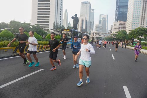 Race photo from NU SKIN RUNNING CLUB