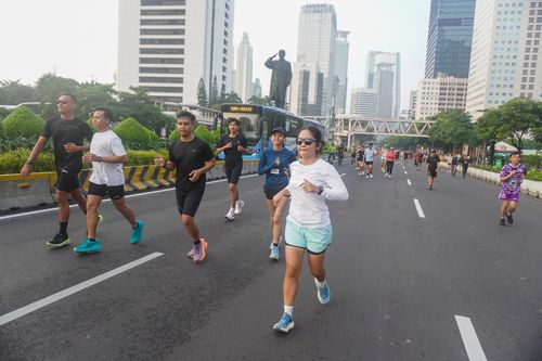 Race photo from NU SKIN RUNNING CLUB