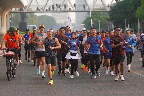 Race photo from NU SKIN RUNNING CLUB