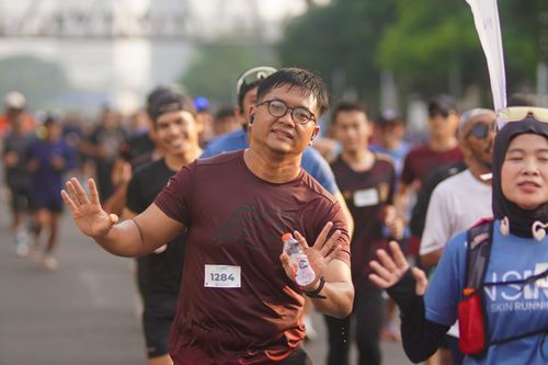 Race photo from NU SKIN RUNNING CLUB