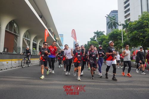 Race photo from ONE RUN 10K VIBES JAKARTA 
