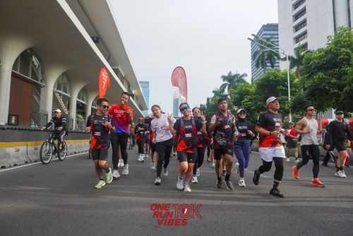 Race photo from ONE RUN 10K VIBES JAKARTA 