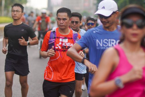 Race photo from NU SKIN RUNNING CLUB