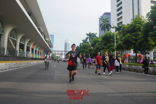Race photo from ONE RUN 10K VIBES JAKARTA 