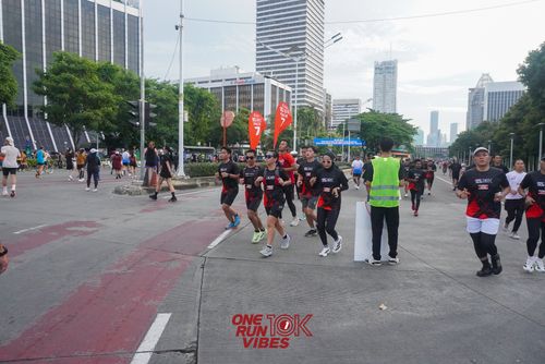 Race photo from ONE RUN 10K VIBES JAKARTA 