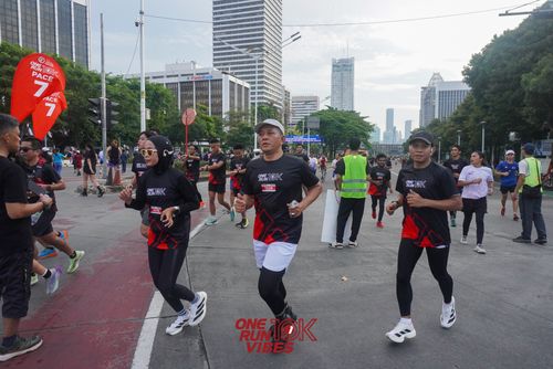 Race photo from ONE RUN 10K VIBES JAKARTA 