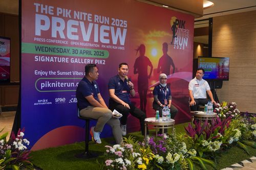Race photo from PIK NITE RUN VIBES