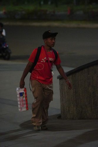 Race photo from PIK NITE RUN VIBES