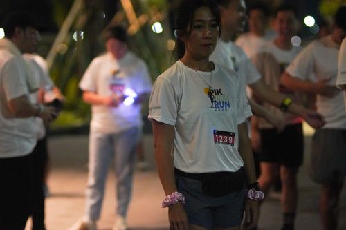 Race photo from PIK NITE RUN VIBES