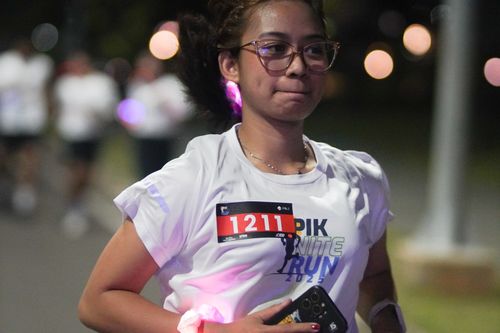 Race photo from PIK NITE RUN VIBES