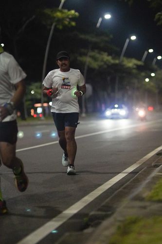 Race photo from PIK NITE RUN VIBES