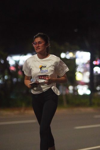 Race photo from PIK NITE RUN VIBES
