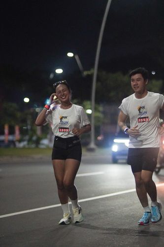 Race photo from PIK NITE RUN VIBES