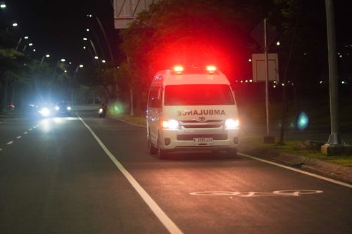Race photo from PIK NITE RUN VIBES
