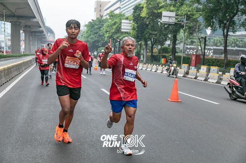 Race photo from ONE RUN 10 K
