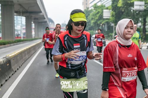 Race photo from ONE RUN 10 K