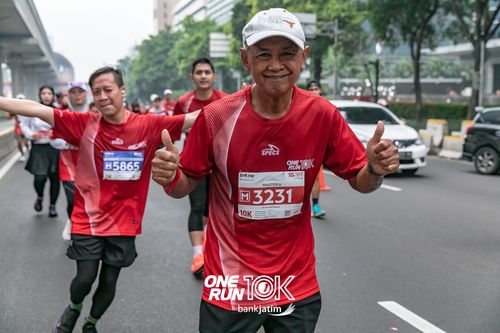 Race photo from ONE RUN 10 K