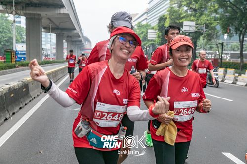 Race photo from ONE RUN 10 K
