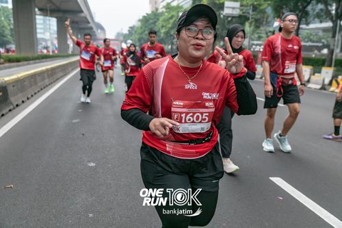 Race photo from ONE RUN 10 K