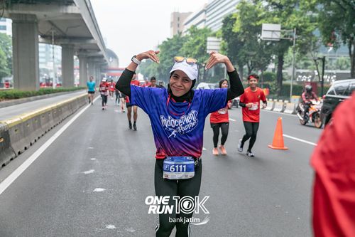 Race photo from ONE RUN 10 K