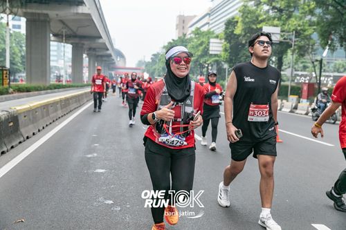 Race photo from ONE RUN 10 K