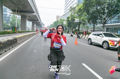 Race photo from ONE RUN 10 K