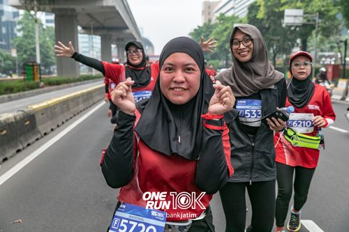 Race photo from ONE RUN 10 K