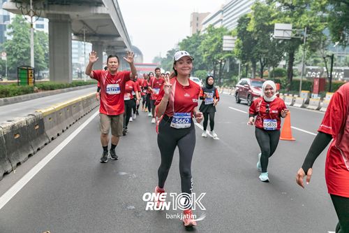 Race photo from ONE RUN 10 K