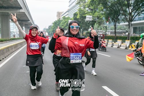 Race photo from ONE RUN 10 K