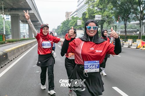 Race photo from ONE RUN 10 K