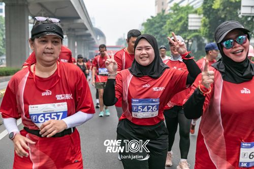 Race photo from ONE RUN 10 K