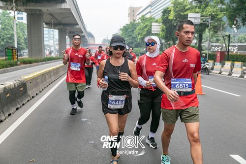 Race photo from ONE RUN 10 K