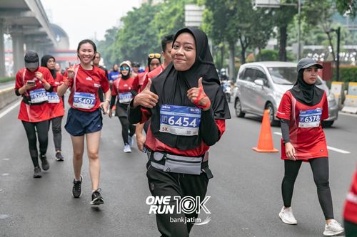 Race photo from ONE RUN 10 K