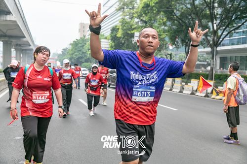 Race photo from ONE RUN 10 K