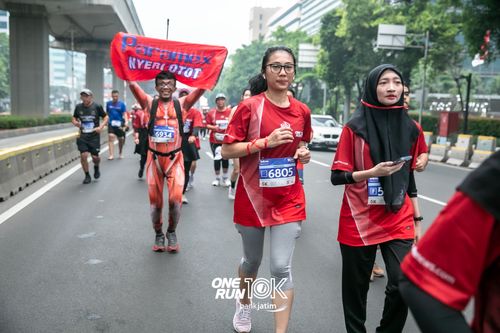 Race photo from ONE RUN 10 K