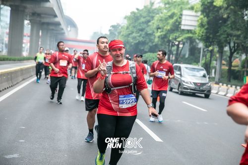 Race photo from ONE RUN 10 K