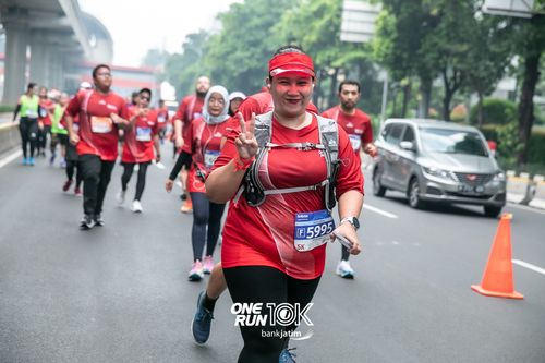 Race photo from ONE RUN 10 K