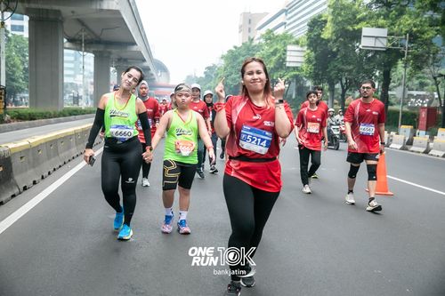 Race photo from ONE RUN 10 K