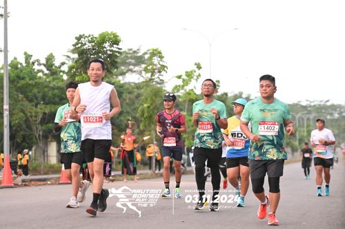 Race photo from Arutmin Borneo Run 2024