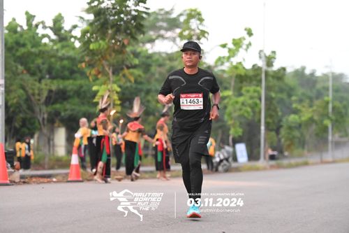 Race photo from Arutmin Borneo Run 2024