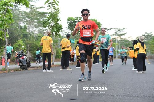 Race photo from Arutmin Borneo Run 2024