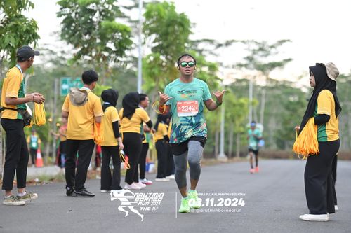 Race photo from Arutmin Borneo Run 2024