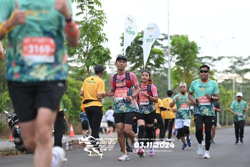 Race photo from Arutmin Borneo Run 2024