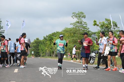 Race photo from Arutmin Borneo Run 2024