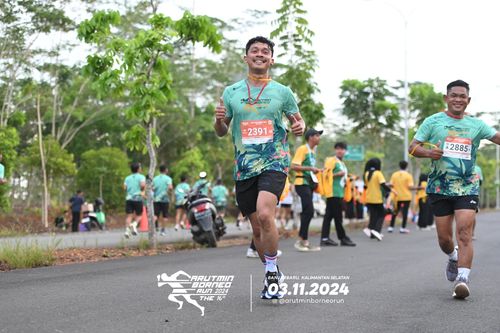 Race photo from Arutmin Borneo Run 2024