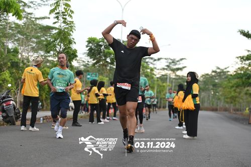 Race photo from Arutmin Borneo Run 2024