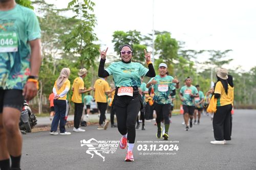 Race photo from Arutmin Borneo Run 2024