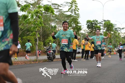 Race photo from Arutmin Borneo Run 2024