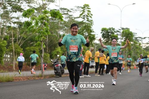 Race photo from Arutmin Borneo Run 2024